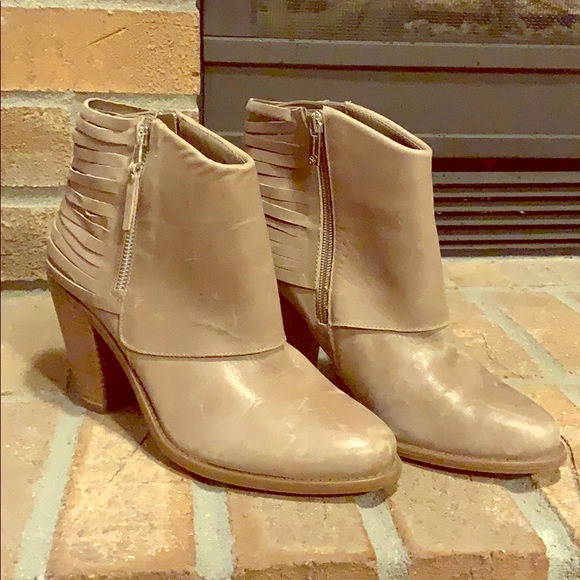 Jessica Simpson Shoes - Ladies booties size 10